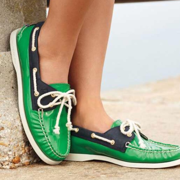 Sperry Shoes - Kelly green/navy Sperry boat shoes